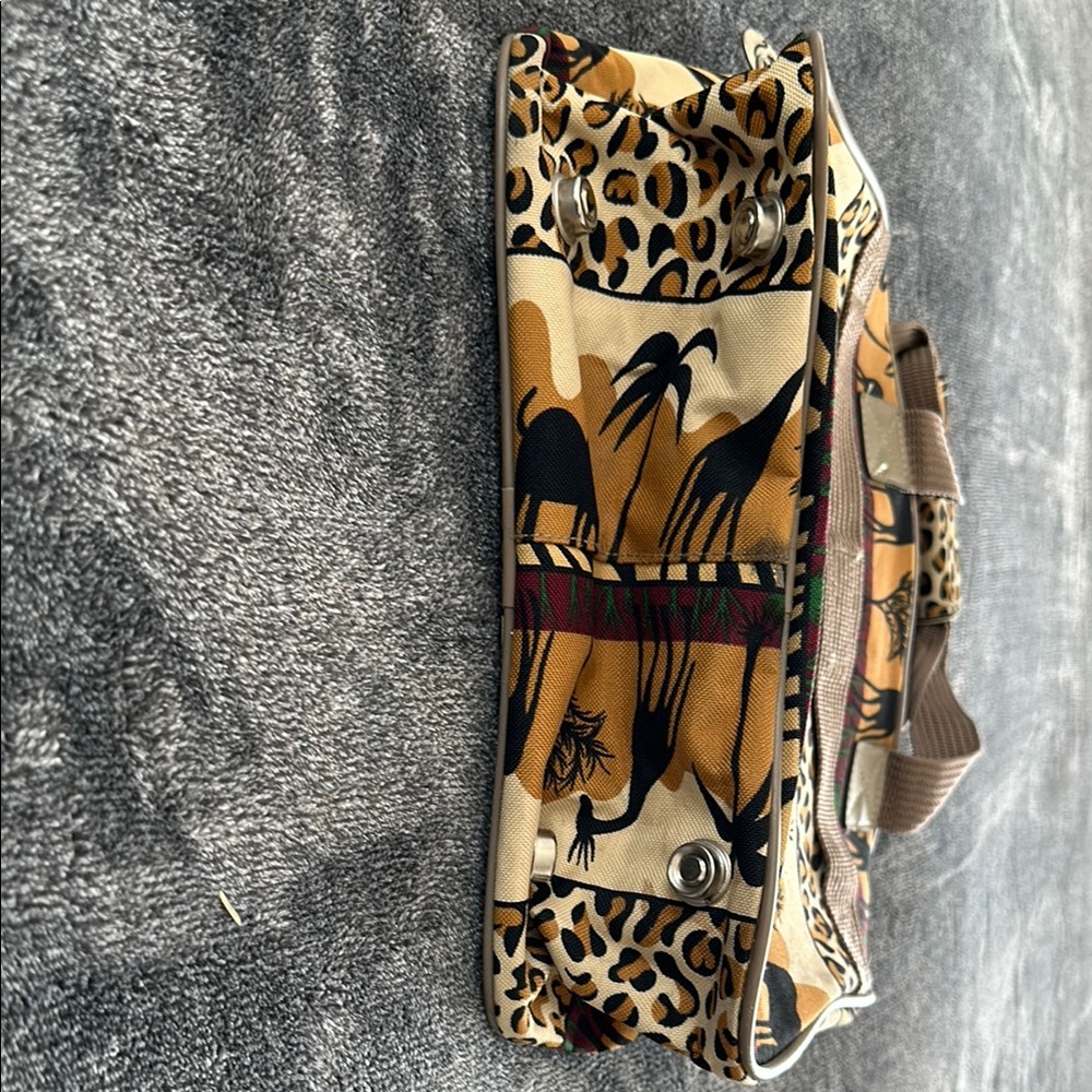 Pioneer Express - African Safari Tapestry Weekender Tote/Travel Bag - Picture 3 of 4